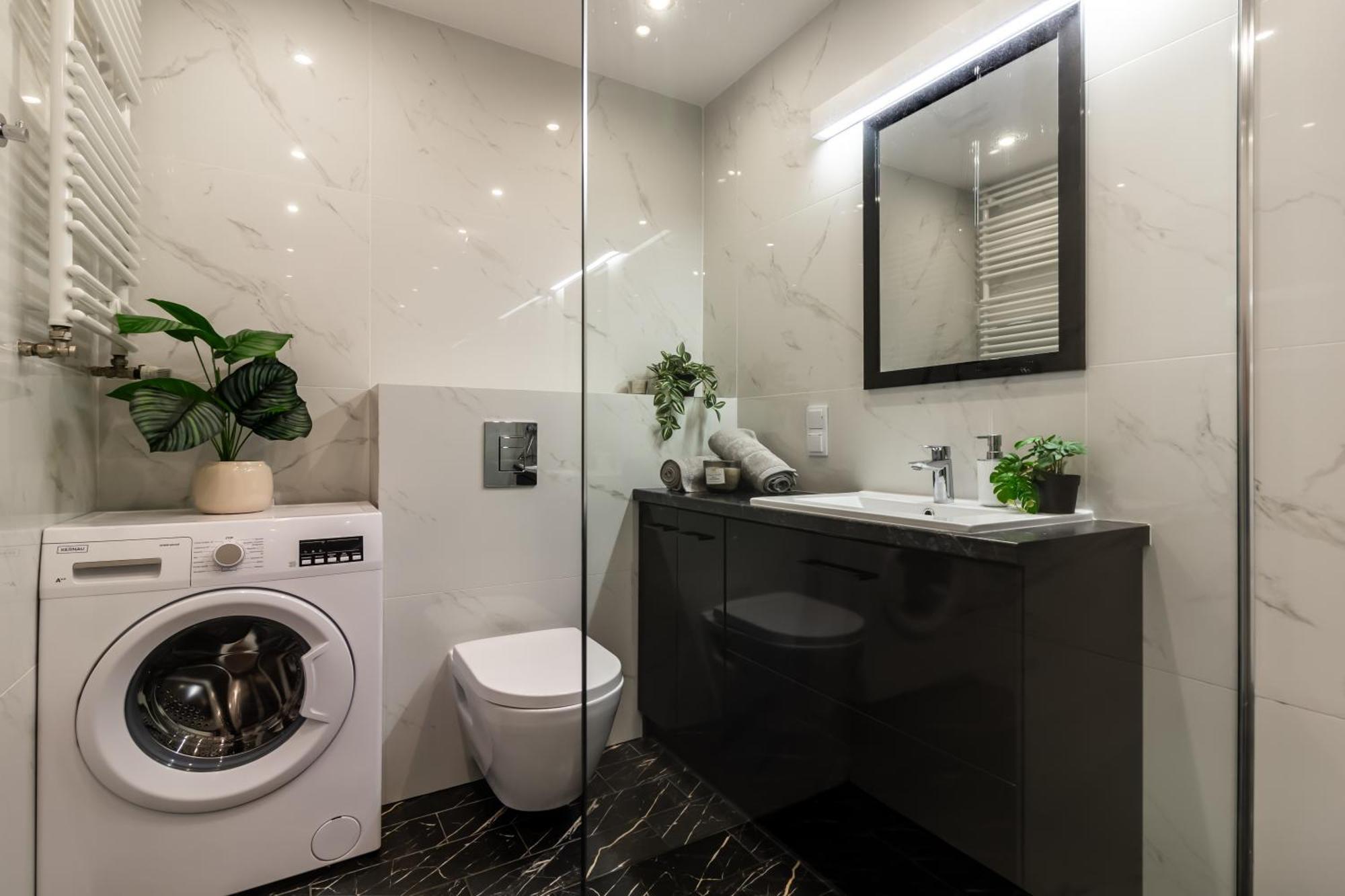 Apartament Near Sky Tower Wroclaw Bagian luar foto